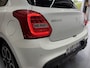 Suzuki Swift 1.4 Sport Smart Hybrid Navi | 17" | Carplay | Camera | Stoelverwarming | ACC | Dodehoek | 100% Elk jaar Suzuki Dealer onderhouden!