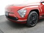Hyundai Kona Electric Long Range Pure Edition 64.8 kWh | 510 km actieradius | Stoel verwarming | Stuurverwarming | Achteruitrijcamera | Lichtmetalen velgen |