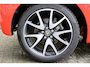 Toyota Yaris 1.5 Hybrid Launch Edition, Head Up Display, Stoelverwarming, stuurverwarming, Apple Carplay / Android Auto,