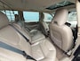 Volvo XC70 2.5 T Momentum CLIMA CRUISE SCHUIFDAK TREKHAAK PDC