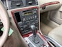Volvo XC70 2.5 T Momentum CLIMA CRUISE SCHUIFDAK TREKHAAK PDC