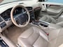 Volvo XC70 2.5 T Momentum CLIMA CRUISE SCHUIFDAK TREKHAAK PDC