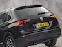 Volkswagen Tiguan 1.5 TSI ACT Highline 150Pk Automaat (VIRTUAL COCKPIT, APPLE CARPLAY, GROOT NAVI, CAMERA, STOELVERWARMING, SPORTSTOELEN, GETINT GLAS, ADAPTIVE CRUISE, NIEUWSTAAT)