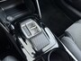 Peugeot 208 | Demo Deal | GT, | 17’’ lichtmetalen velgen ‘YANAKA’, afgewerkt in zwart Orbital met glanzende mat, en vier inzetten mat | Automatisch dimmende binnenspiegel | Drive Assist Plus Pack