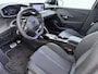 Peugeot 208 | Demo Deal | GT, | 17’’ lichtmetalen velgen ‘YANAKA’, afgewerkt in zwart Orbital met glanzende mat, en vier inzetten mat | Automatisch dimmende binnenspiegel | Drive Assist Plus Pack