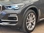 BMW X5 xDrive45e High Executive 2700KG Trekgewicht! | Luchtvering | 20" Lichtmetaal | Elek. Stoelen met Geheugen | Luxe Lederen Bekleding | Camera  | 20'' Velgen | Achteruitrijcamera | Adaptief demping systeem