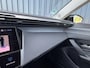 Peugeot 308 1.6 HYbrid 180 Allure Pack Business Plug in Hybrid | Navigatie | Camera | Afneembare trekhaak | Climate Control | Apple Carplay | Android Auto |