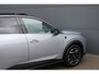 Peugeot 3008 1.6 plug-in Hybrid 195 GT | Automaat | Panorama/schuifdak | Luxe stoelen | Massage | Alcantara | Focal | Trekhaak
