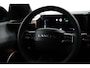 Lancia Ypsilon LX 54 kWh Elek. Stoelen | Alcantara Bekleding | Camera Voor + Achter | Adaptieve Cruise | 17" Lichtmetaal | Stoelverwarming | Achteruitrijcamera | Airco (automatisch) | Alcantara bekleding