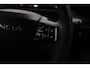 Lancia Ypsilon LX 54 kWh Elek. Stoelen | Alcantara Bekleding | Camera Voor + Achter | Adaptieve Cruise | 17" Lichtmetaal | Stoelverwarming | Achteruitrijcamera | Airco (automatisch) | Alcantara bekleding