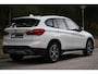 BMW X1 xDrive20i X Line | Aut | Pano | LED | Clima | Navi | Trekhaak |  Stoelverwarming | Sportstuur | PDC V+A | Etc.