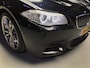 BMW 5-Serie M550xd I Leder I Memory I HU I Stoelverw & Koeling I Zonnedak I 360Cam I Led I New Apk + Kln Brt I Navi I Clima I AWD.