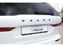 Volvo XC60 T6 Recharge AWD R-Design | Longe Range | Trekhaak | Parkeercamera | Glossy Black | Keyless