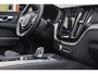 Volvo XC60 T6 Recharge AWD R-Design | Longe Range | Trekhaak | Parkeercamera | Glossy Black | Keyless