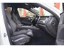 Volvo XC60 T6 Recharge AWD R-Design | Longe Range | Trekhaak | Parkeercamera | Glossy Black | Keyless