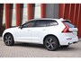Volvo XC60 T6 Recharge AWD R-Design | Longe Range | Trekhaak | Parkeercamera | Glossy Black | Keyless