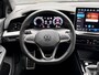 Volkswagen Golf 1.5 TSI R-Line Edition 150PK Sfeer Verlichting l LED l Camera l Stoelverwarming l