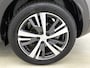 Peugeot 3008 SUV Allure Pack Business 130pk Automaat | Navigatie | Achteruitrijcamera | Handsfree achterklep | Climate Control | Keyless | Parkeersensoren v+a | Cruise Control | Dodehoeksensor | Led koplampen | Apple Carplay / Android Auto | Bluetooth | DAB+ radio | Donker getint glas | Dealeronderhouden | 18" lichtmetalen velgen |
