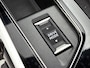 Peugeot 3008 SUV Allure Pack Business 130pk Automaat | Navigatie | Achteruitrijcamera | Handsfree achterklep | Climate Control | Keyless | Parkeersensoren v+a | Cruise Control | Dodehoeksensor | Led koplampen | Apple Carplay / Android Auto | Bluetooth | DAB+ radio | Donker getint glas | Dealeronderhouden | 18" lichtmetalen velgen |