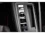 Volkswagen Golf 2.0 TSI GTI 245PK | Panoramadak | Stoel- en stuurverwarming | Dodehoekdetectie | Adaptieve Cruise Control | Sfeerverlichting