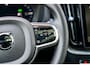 Volvo XC60 T8 Plug-in hybrid AWD Ultra Dark Executive Edition | Bowers & Wilkins | Luchtvering | 22" | Massagefunctie voorstoelen | Zwarte hemelbekleding | Head-Up Display | Getint Glas | Memory Seats |