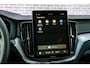 Volvo XC60 T8 Plug-in hybrid AWD Ultra Dark Executive Edition | Bowers & Wilkins | Luchtvering | 22" | Massagefunctie voorstoelen | Zwarte hemelbekleding | Head-Up Display | Getint Glas | Memory Seats |