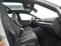 Volkswagen Golf Variant 1.5 eTSI R-Line DSG | 150PK | Trekhaak | Panoramadak | Zondag Open!
