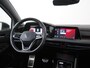 Volkswagen Golf Variant 1.5 eTSI R-Line DSG | 150PK | Trekhaak | Panoramadak | Zondag Open!
