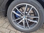 BMW 5-Serie Touring 530e xDrive M SPORT | Pano | Harman Kardon | 360 Camera | Head up | Elektrisch Wegklapbare Trekhaak | Voorstoelen verwarmd | Navigatie | Apple Carplay/Android Auto | Leer