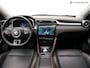MG MG ZS EV Long Range Luxury Sport 70 kWh (APPLE CARPLAY,PANORAMADAK,ELEKTRISCHE STOELEN,CAMERA,ADAPTIVE CRUISE,NAVIGATIE,LED)