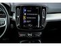 Volvo XC40 2.0 T4 Momentum Pro | Power Seats | Stoelverwarming | Exterior Styling Kit | Zittingverlengers | Navigatie |