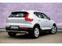 Volvo XC40 2.0 T4 Momentum Pro | Power Seats | Stoelverwarming | Exterior Styling Kit | Zittingverlengers | Navigatie |