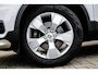 Volvo XC40 2.0 T4 Momentum Pro | Power Seats | Stoelverwarming | Exterior Styling Kit | Zittingverlengers | Navigatie |