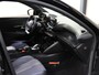 Peugeot 208 1.2 130PK GT | AppleCarplay/AndroidAuto | Parkeersensoren | FULL LED | Navigatie | Lederen Stuurwiel | Climate Control | Adaptive Cruise Control | 17" LMV | Sfeerverlichting | Isofix | Privacy Glass |