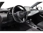 Toyota Corolla 1.8 Hybrid Style | Trekhaak | Navigatie | Head-up display | Stoelverwarming | Full LED | Parkeersensoren voor/achter | Keyless | Adaptive Cruise | Clima | Apple Carplay / Android Auto | Camera | 17 inch