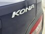 Hyundai Kona Electric EV COMFORT 64 kWh | PDC | 3 FASE | WARMTEPOMP | CAMERA | CLIMA | CRUISE ADAPT. | NAVI | PRIVACY GLASS | DAKRAILING | APPLE CAR PLAY & ADROID AUTO |