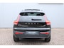 Volvo XC40 B4 Plus Dark | Panoramadak | Trekhaak | Verwarmbare voorstoelen en stuurwiel | Premium audio by Harman Kardon | Adaptieve cruise control