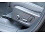 Volvo XC40 B4 Plus Dark | Panoramadak | Trekhaak | Verwarmbare voorstoelen en stuurwiel | Premium audio by Harman Kardon | Adaptieve cruise control
