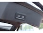 Volvo XC40 B4 Plus Dark | Panoramadak | Trekhaak | Verwarmbare voorstoelen en stuurwiel | Premium audio by Harman Kardon | Adaptieve cruise control