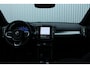Volvo XC40 B4 Plus Dark | Panoramadak | Trekhaak | Verwarmbare voorstoelen en stuurwiel | Premium audio by Harman Kardon | Adaptieve cruise control