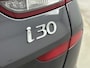 Hyundai i30 Wagon 1.5 T-GDi MHEV PREMIUM SKY | SCHUIF KANTELDAK | NAVI | LEDER | STOEL & STUURVERWARMING | CRUISE ADAPT. | CLIMA | CAMERA | 16'' LM VELGEN |