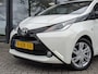 Toyota Aygo 1.0 VVT-i x-wave | Elektrisch Vouwdak | Airco | All Seasons | Camera | Half-leer