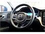 Volvo XC60 2.0 T6 AWD 293kW/399pk Aut8 Plug-in hybrid AWD Plus Bright HARMAN/KARDON + EL.TREKHAAK + ADAPT.CRUISE + SPORTSTOELEN + 360 CAMERA + STOELVERWARMING V&A + STUURVERWARMING + BLIS + EL.STOELEN MET MEMORY + PARKSENSOREN + 19” LM-VELGEN!!