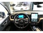 Volvo XC60 2.0 T6 AWD 293kW/399pk Aut8 Plug-in hybrid AWD Plus Bright HARMAN/KARDON + EL.TREKHAAK + ADAPT.CRUISE + SPORTSTOELEN + 360 CAMERA + STOELVERWARMING V&A + STUURVERWARMING + BLIS + EL.STOELEN MET MEMORY + PARKSENSOREN + 19” LM-VELGEN!!