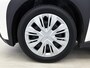 Toyota Aygo X 1.0 VVT-i MT Play | BTW voertuig | Apple CarPlay/Android Auto | Cruise Control Adaptive | Airco | Achteruitrijcamera | Elektrisch verstelbare spiegels | Elektrische ramen voor |