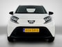 Toyota Aygo X 1.0 VVT-i MT Play | BTW voertuig | Apple CarPlay/Android Auto | Cruise Control Adaptive | Airco | Achteruitrijcamera | Elektrisch verstelbare spiegels | Elektrische ramen voor |