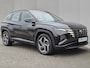 Hyundai Tucson 1.6 T-GDI PHEV Comfort 4WD / SOH 98% / Fabrieksgarantie tot 05-2027 / Dealer onderhouden / Trekgewicht 1350 kg / Stoelverwarming / Cruise control / Achteruitrijcamera / Apple Carplay Android Auto / Keyless Entry/Start /