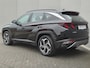 Hyundai Tucson 1.6 T-GDI PHEV Comfort 4WD / SOH 98% / Fabrieksgarantie tot 05-2027 / Dealer onderhouden / Trekgewicht 1350 kg / Stoelverwarming / Cruise control / Achteruitrijcamera / Apple Carplay Android Auto / Keyless Entry/Start /