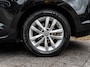 Volkswagen Touran 1.6 TDI SCR Connected Series 7p | AUTOMAAT | NAVIGATIE | CRUISE / CLIMATE | SPRAAKBEDIENING | APK TOT 2027