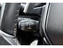 Peugeot 3008 1.6 e-THP GT Line 165pk | Automaat | Panoramadak | Trekhaak | Climate Control | Stoelverwarming | Keyless Start | Elektrische Achterklep | 1.550 Trekgewicht